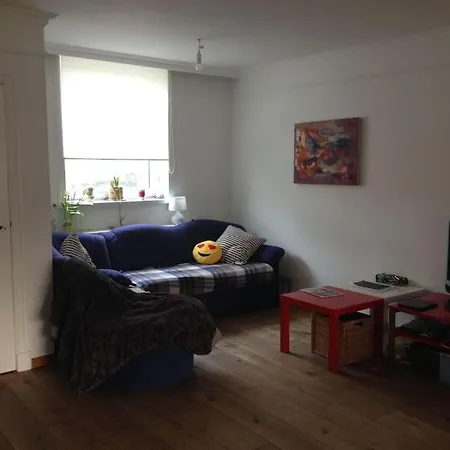 Family House - Free Parking Space, Kids Friendly Vakantiehuis *